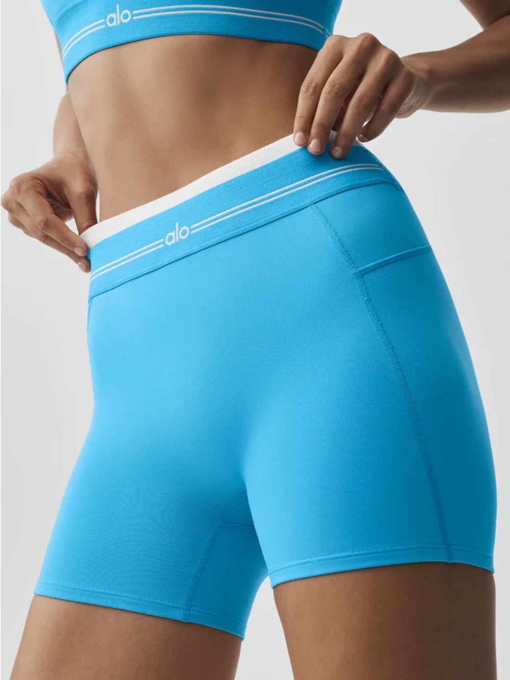 Alo Yoga Airbrush High-Waist Better Together Shorts Azure Blue - XXS